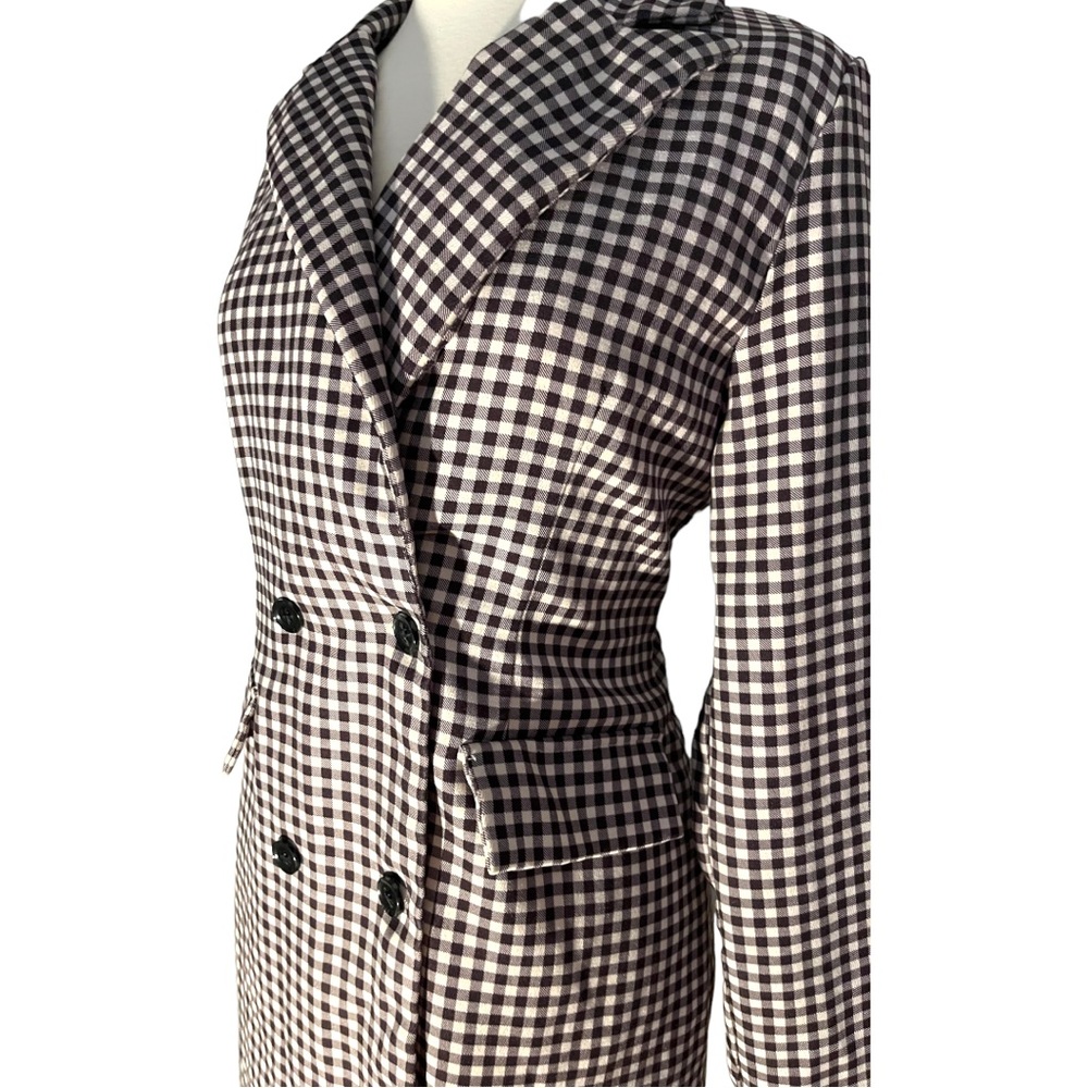 Squared patterned trench coat 🧥